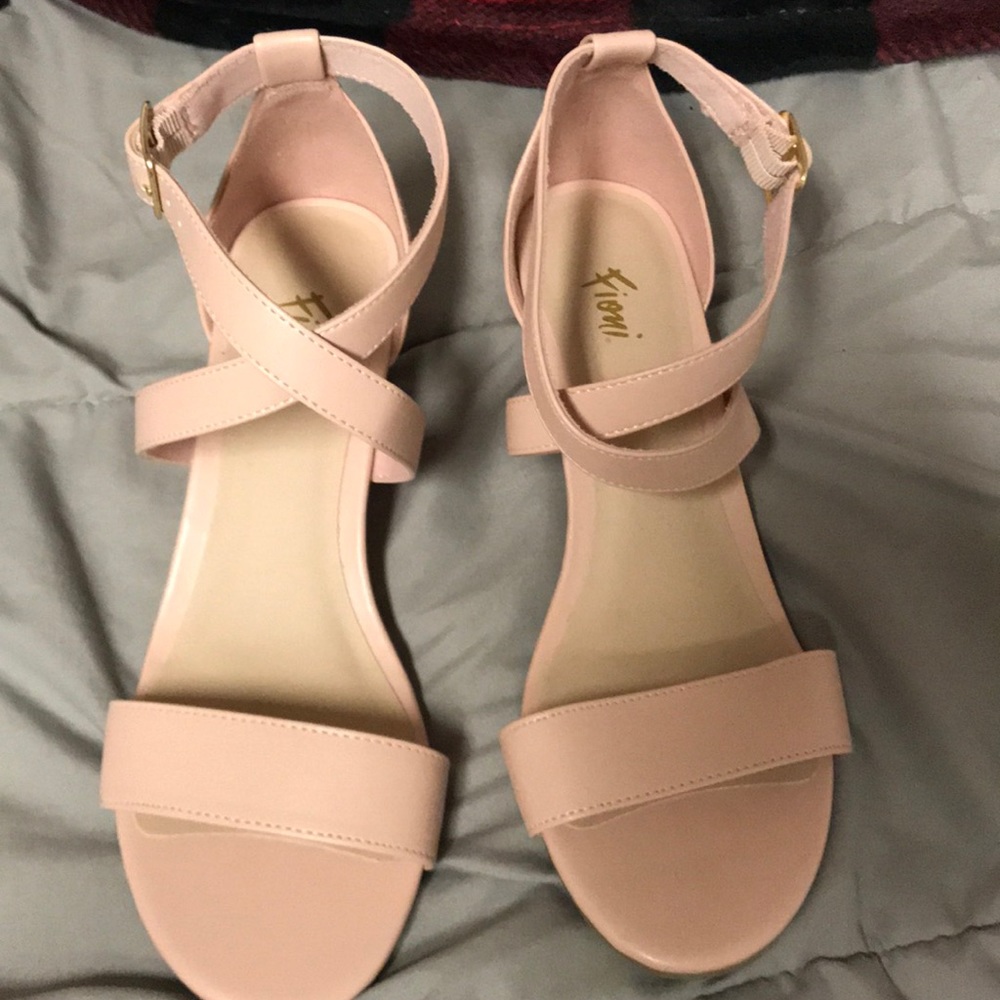 Pink wedges